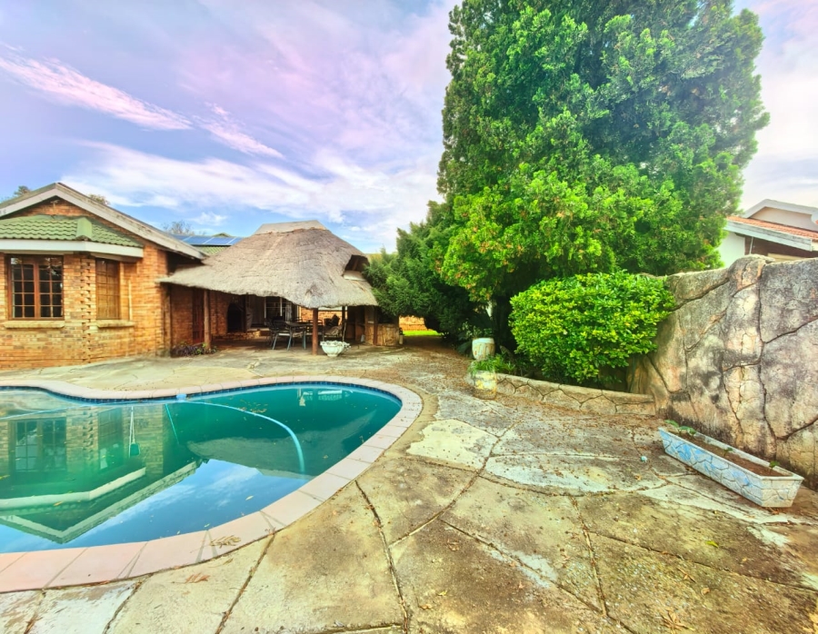 4 Bedroom Property for Sale in Vaalpark Free State